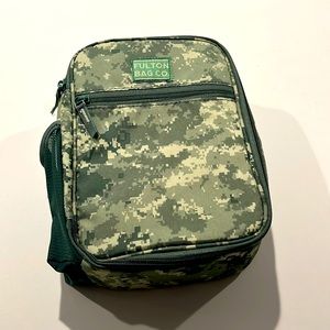 Fulton bag co green camouflage lunchbox